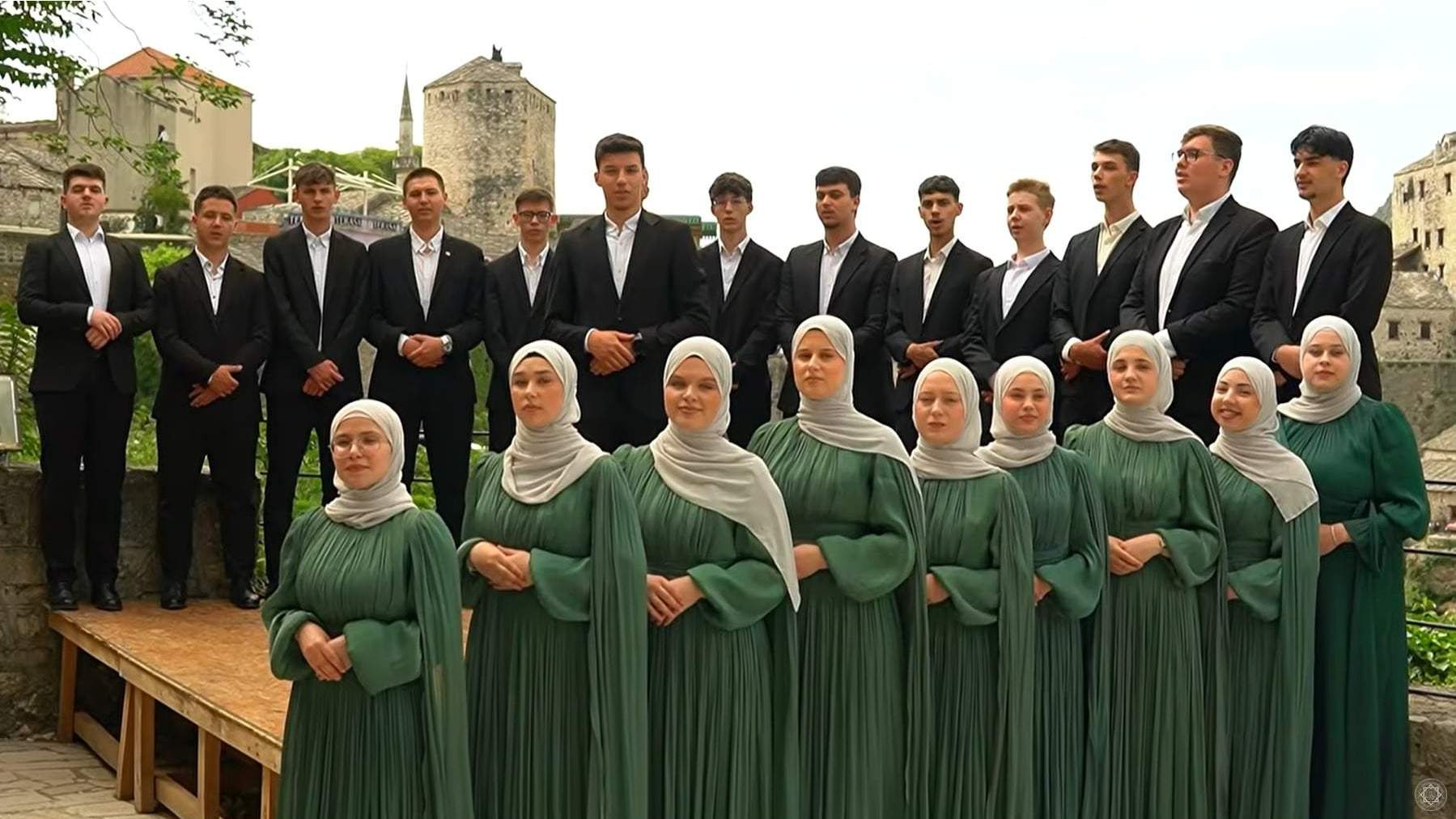 Poslušajte ilahiju "Putokazi", himnu 381. generacije Karađoz-begove medrese